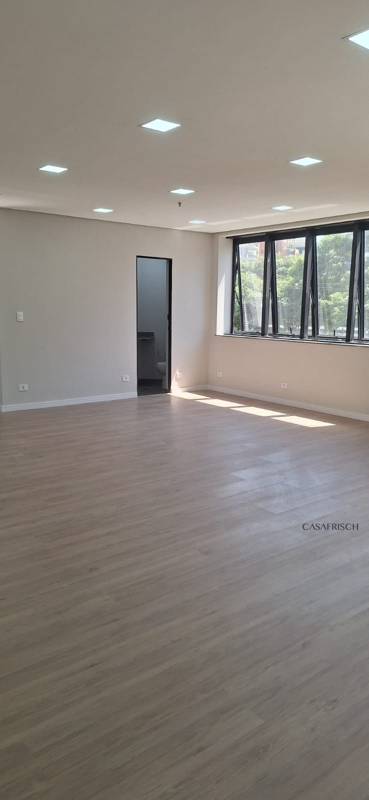 Sala Comercial em JARDIM PAULISTA, São Paulo (foto 1)